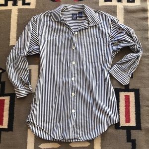 Gap 3/4 sleeve striped shirt